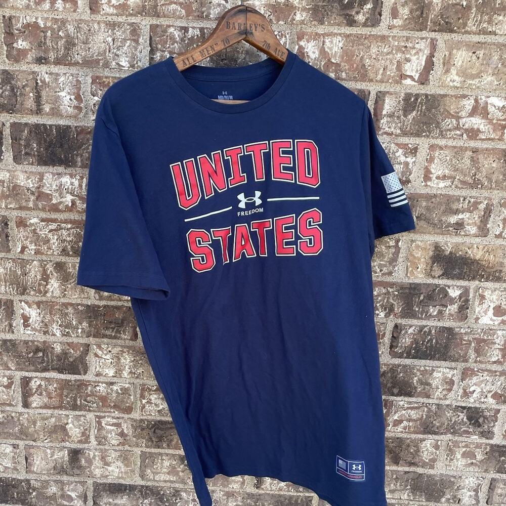 Under Armour USA Shirt MED.‎ Freedom Patriotic Olympics Lightweight Training EUC